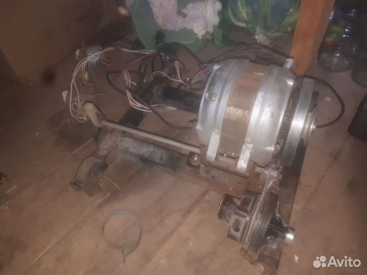 Моторные стиральная машина СССР