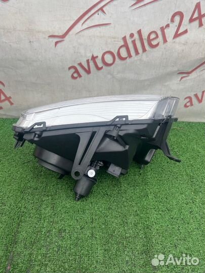 Фара передняя левая Renault Duster HSM F4R