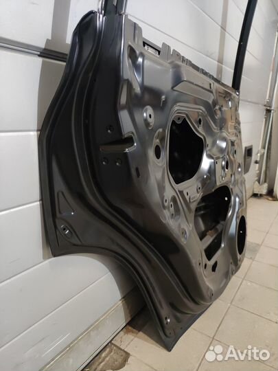 Дверь задняя левая Land Cruiser Prado 2009