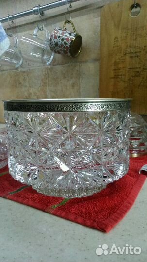 Хрустальная ваза