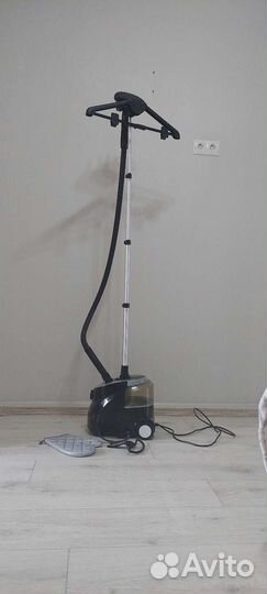 Отпариватель для одежды вертикальный