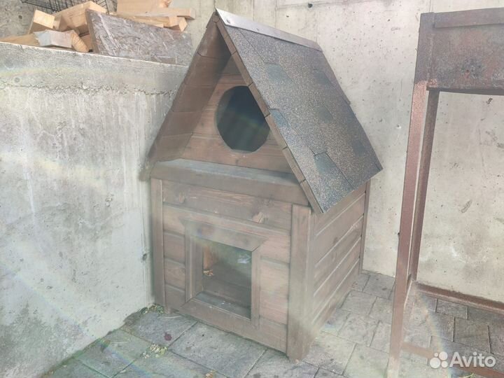 Домик для кошки уличный