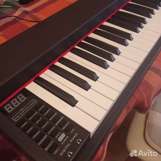 Цифровое пианино