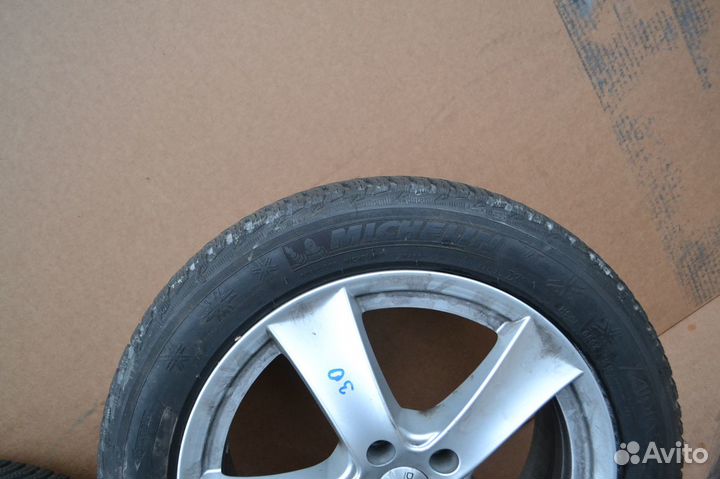 Диски R17 с зимними шинами 225 50 17