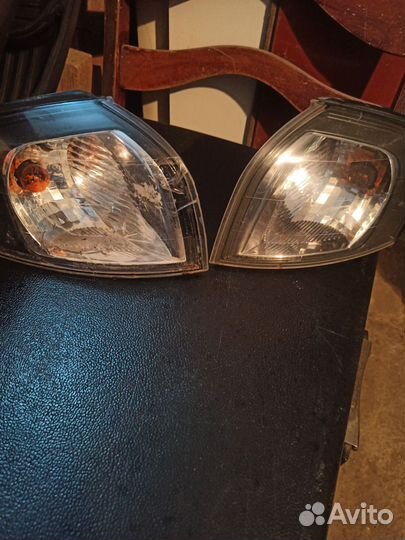 Поворотник volvo s80