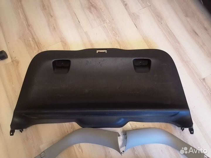 Обшивка двери багажника Renault grand scenic 3