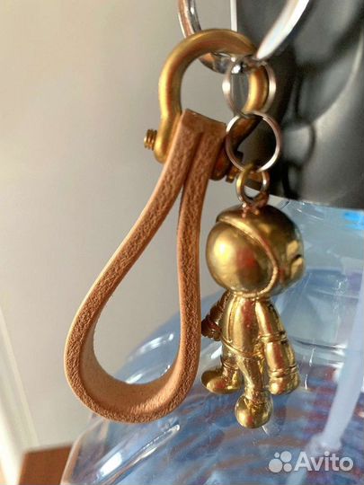 Брелок - космонавт