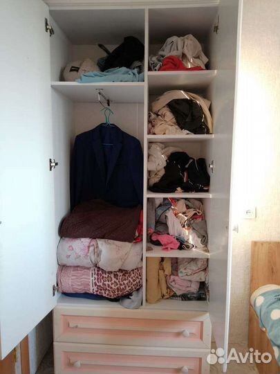 Шкаф плательный