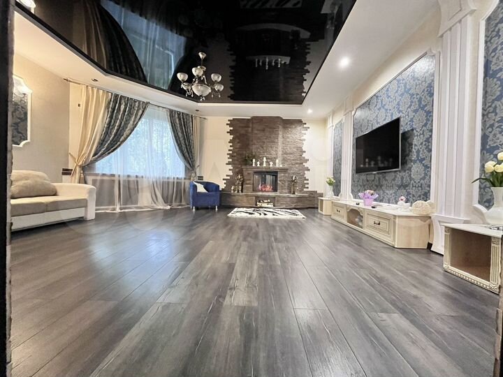 4-к. квартира, 110 м², 1/4 эт.