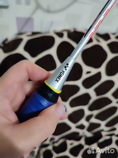 Ракетка для бадминтона yonex