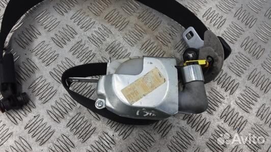 Ремень безопасности с пиропатроном сиденья передне