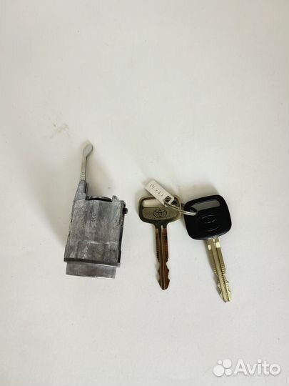Продам цилиндр замка зажигания с двумя ключами