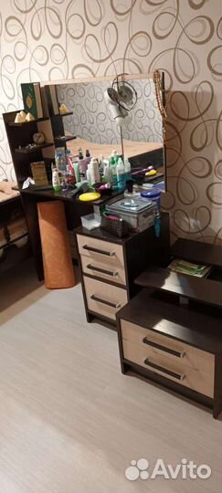 Гарнитур Столик Зеркало + Тумбы +Часы в Идеале