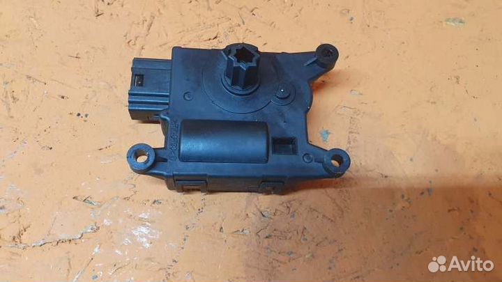 Моторчик заслонки отопителя Ford Explorer U502 3.5