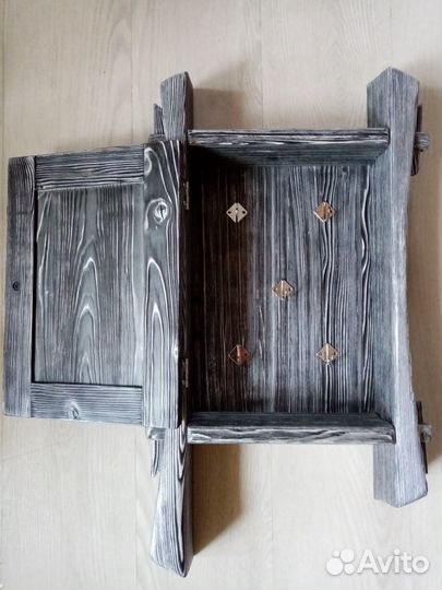 Ключница из лиственницы, ручная работа