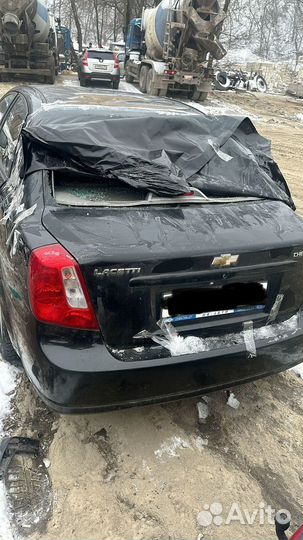 В разборе Chevrolet Lacetti 2010 1.6 МКПП