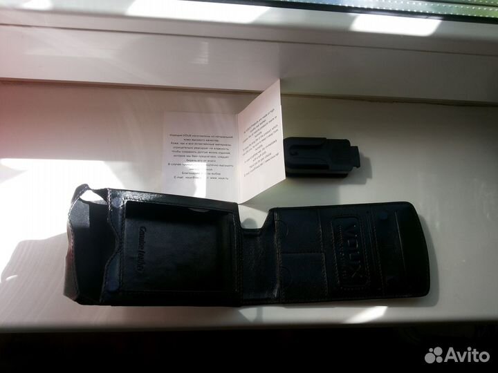 Кожаный чехол для коммуникатора