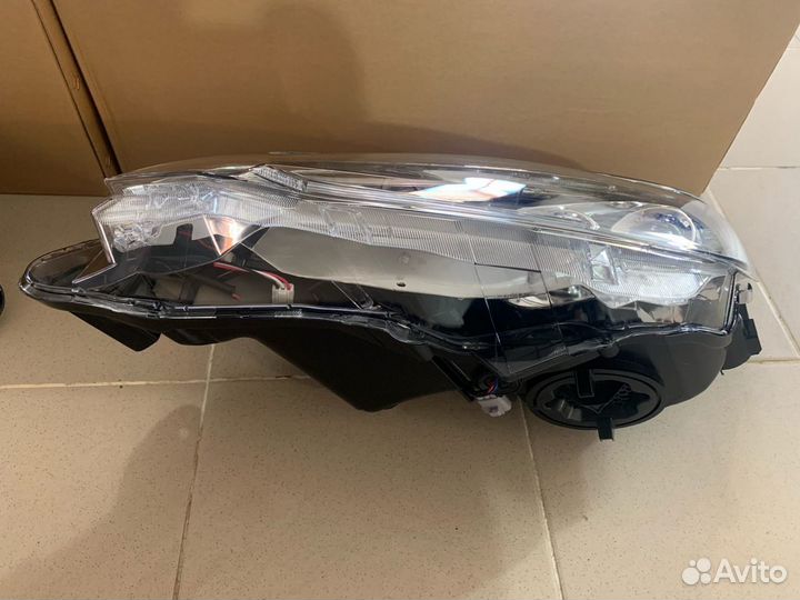 Левая фара Toyota Camry 55 эксклюзив 2 линзы