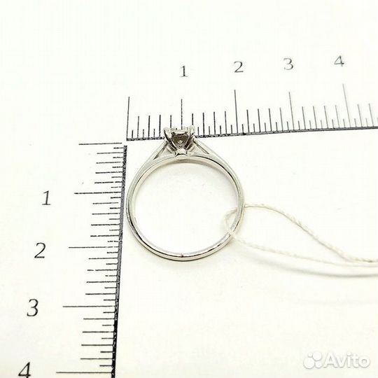 Золотое кольцо с камнем 16,5р