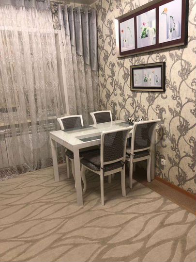 2-к. квартира, 52 м², 4/4 эт.