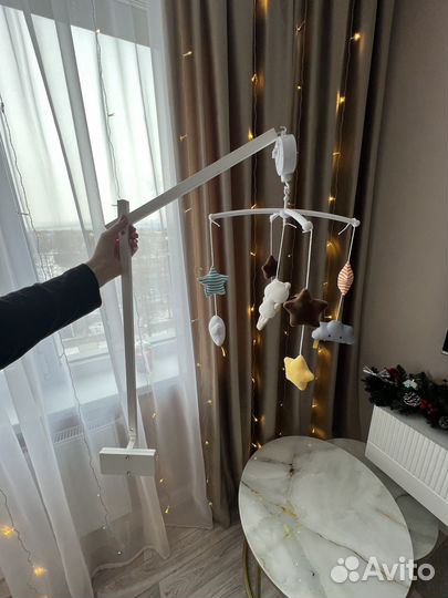 Мобиль на кроватку и кронштейн