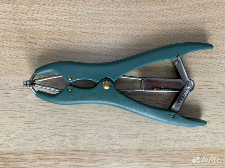 Щипцы кастрационные стяжные пластик. (эластратор)