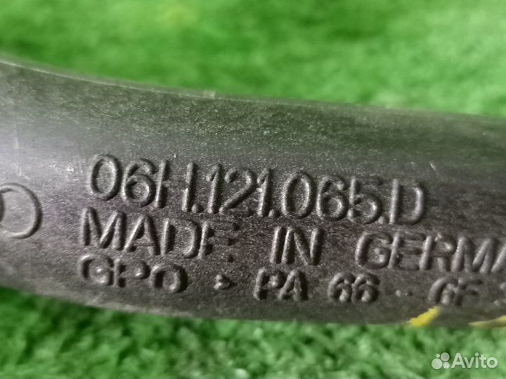 Трубка системы охлаждения Audi A4 B8