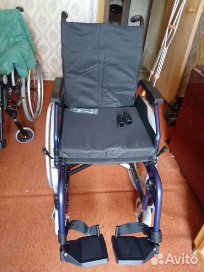 Инвалидная коляска новая