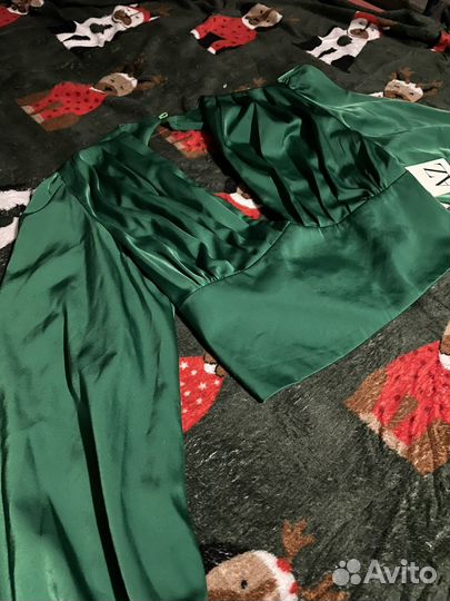 Топ атласный