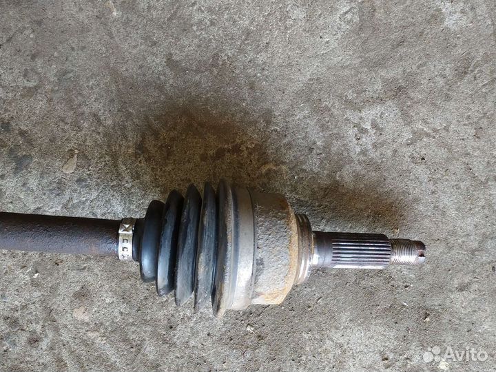 Передний привод KIA sorento 2005г. 2.5 aт дизель