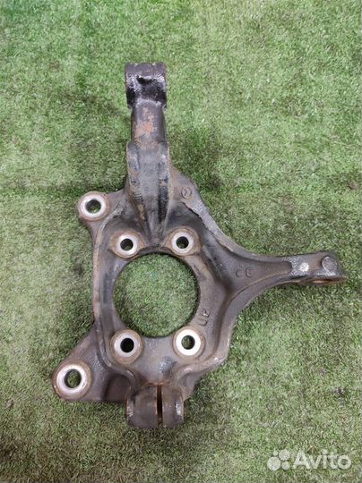 Кулак передний правый Mazda CX-5 (KE) 2016