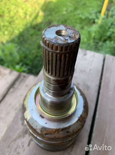 Граната на nissan