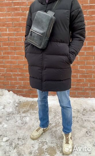 Сумка слинг из натуральной кожи