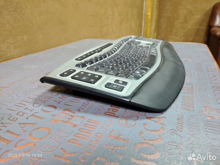 Kлавиатура Microsoft Wireless Laser Desktop 6000
