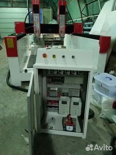 Фрезер чпу Станком Dekart S1530 по камню 2 шпин-ля