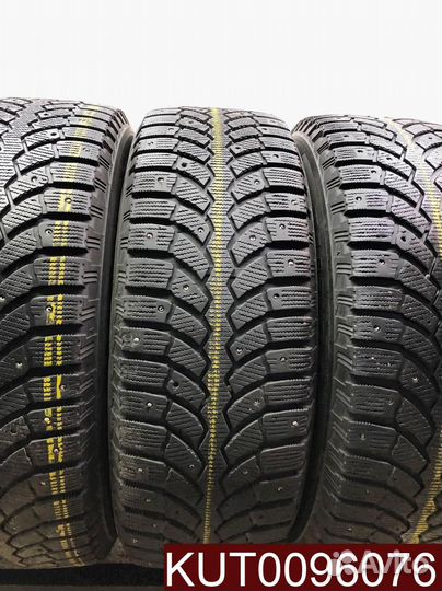 Bridgestone Blizzak Spike-01 215/65 R16 107U