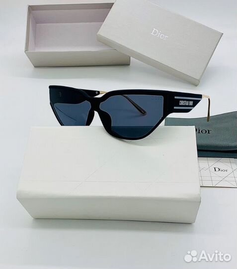 Солнцезащитные очки Christian Dior женские
