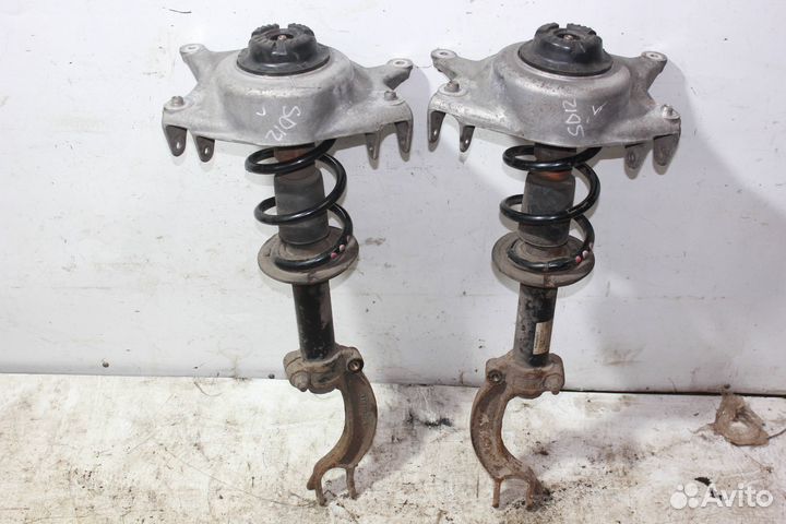 Амортизатор передний правый Audi A5 8T (2011-201