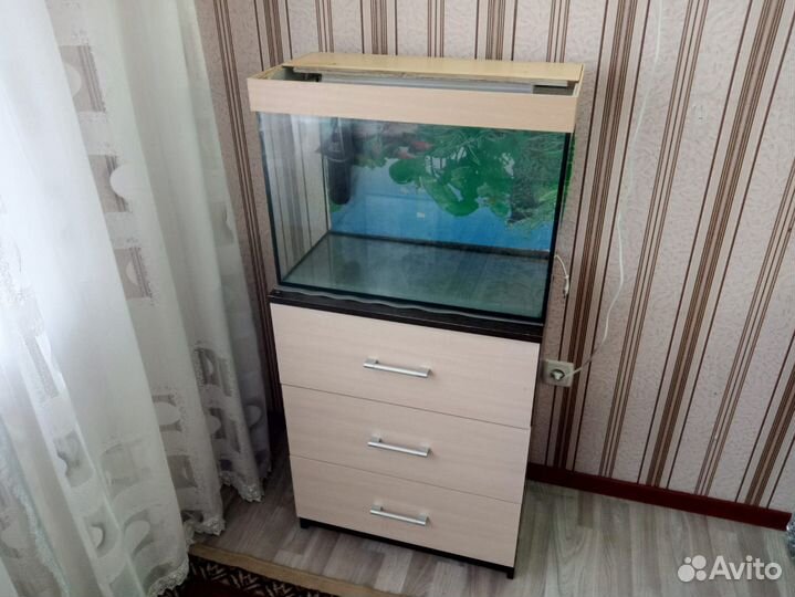 Аквариум с тумбой
