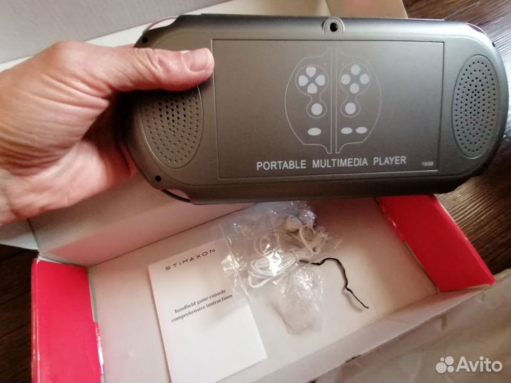 Игровые приставки и аксессуары