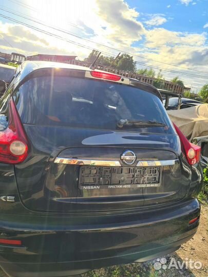 Крышка багажника Nissan Juke 2011