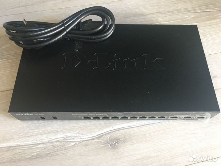 Маршрутизатор и коммутатор D-link DFL-860E