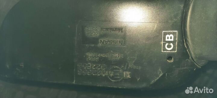 Зеркало заднего вида