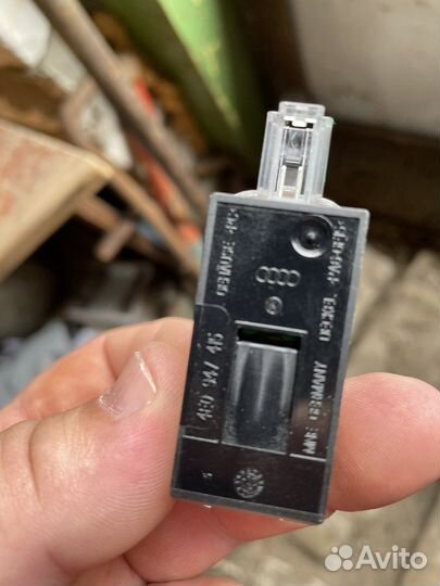 Фонарь Audi a4 b9