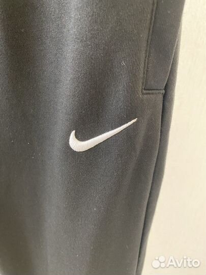 Спортивные штаны nike