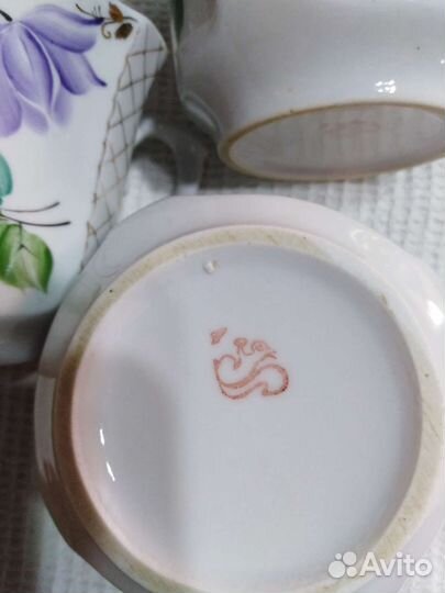 Молочник, 3 чашечки, 4 блюдца