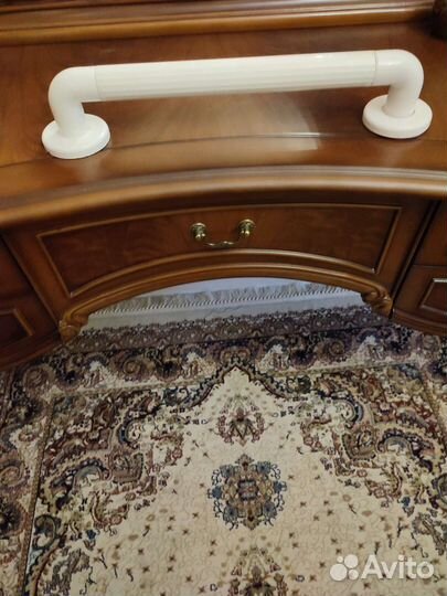 Ручка - поручень для ванной