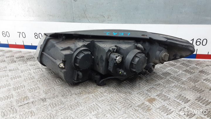 Фара правая Hyundai Santa Fe