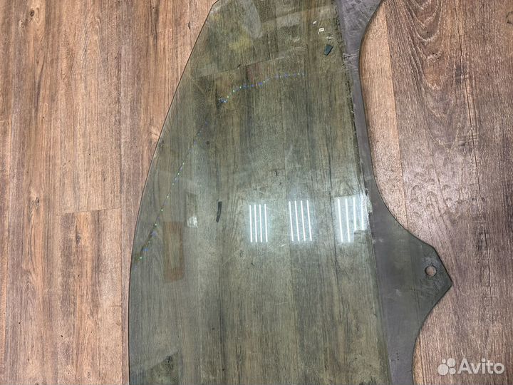 Bmw x5 e70 переднее правое стекло