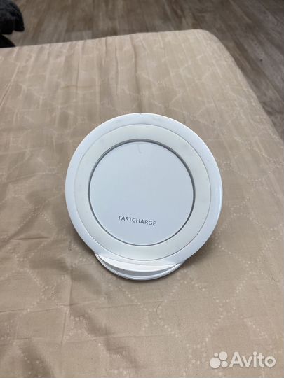 Беспроводная зарядка для iPhone